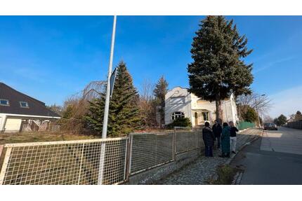 Villa mit riesigem Grundstück im Döbern