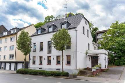 Haus zum Kaufen in Mülheim an der Ruhr Schloß Broich 499.000,00 € 425 m² - Mülheim an der Ruhr / Schloß Broich