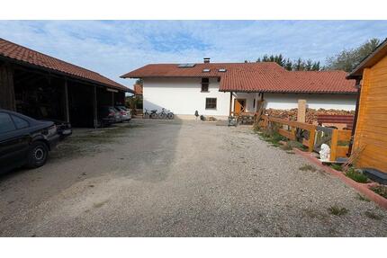 150 qm Luxus-DG-Wohnung, I. OG, 3 Zi.KücheBad mit Süd-Balkon - Kammlach