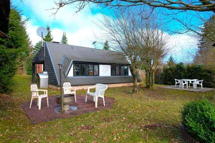 RESERVIERT Gut gepflegter, ruhig gelegener Ferienbungalow mit Terrasse und Gartenhaus in Gerolstein-Hinterhausen RESERVIERT