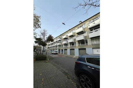 teilrenovierte schöne 2,5-Zimmer Maisonettewohnung in Wuppertal-Barmen mit Balkon