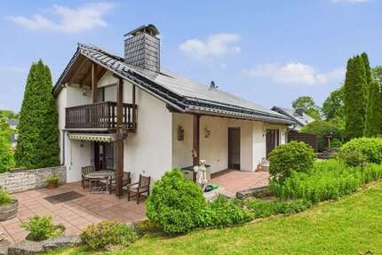 Haus zum Kaufen in Lissendorf 370.000,00 € 200 m²