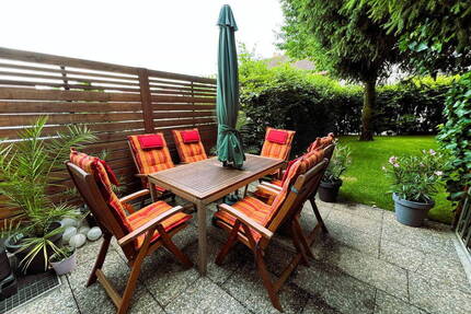 Großes Reihenhaus mit Dachstudio und Garten - ohne Provision - Schorndorf