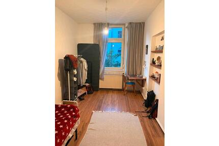 Wohngemeinschaft - 325,00&nbsp;EUR Kaltmiete, ca.&nbsp; 18,00&nbsp;m&sup2; in Karlsruhe (PLZ: 76135) Beiertheim-Bulach