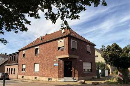 Haus zum Kaufen in Alpen 180.000,00 € 153 m²