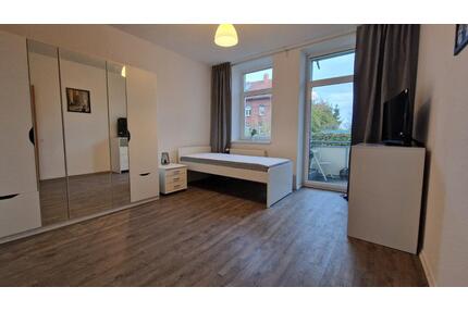 Möbliertes WG-Zimmer direkt bei der Universität! - Magdeburg Alte Neustadt