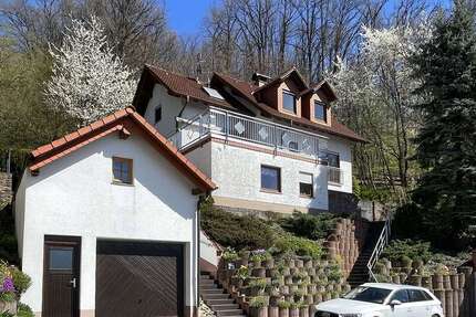 Haus zum Kaufen in Erzenhausen 425.000,00 € 190 m²