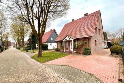 Einfamilienhaus mit alleinstehendem Bungalow - Nordhorn