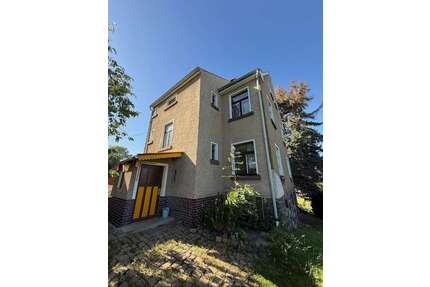 Haus zum Kaufen in Fraureuth 135.000,00 € 135.32 m²