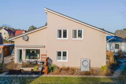 Haus zum Kaufen in Rehfelde 699.000,00 € 189.52 m²