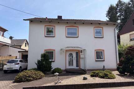 Haus zum Kaufen in Rehlingen-Siersburg 299.000,00 € 172 m²