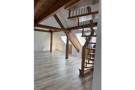 Wunderschöne, lichtdurchflutete Wohnung zu vermieten - Amberg