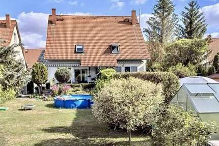 Haus zum Kaufen in Leuna 309.000,00 € 119 m²