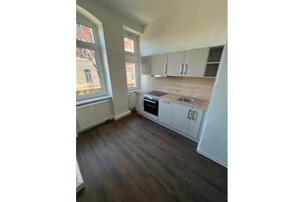 renovierte, schicke & helle Altbauwohnung mit Einbauküche in Dresden-Löbtau