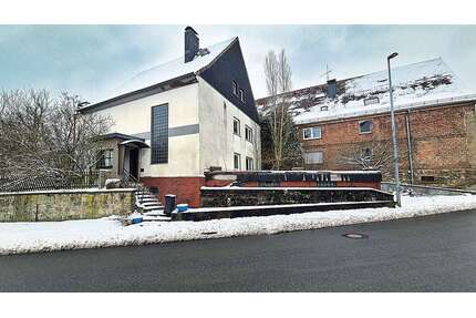 Haus zum Kaufen in Warburg 28.000,00 € 257 m²