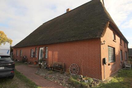 Reetdach Haus von Privat - 379.000,00&nbsp;EUR Kaufpreis, ca.&nbsp; 263,00&nbsp;m&sup2; in Meldorf (PLZ: 25704)