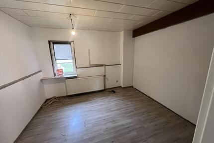 Mite Wohnung - 750,00&nbsp;EUR Kaltmiete, ca.&nbsp; 114,00&nbsp;m&sup2; in Delligsen (PLZ: 31073)