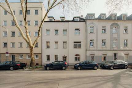 Haus zum Kaufen in Köln 995.000,00 € 305.1 m²