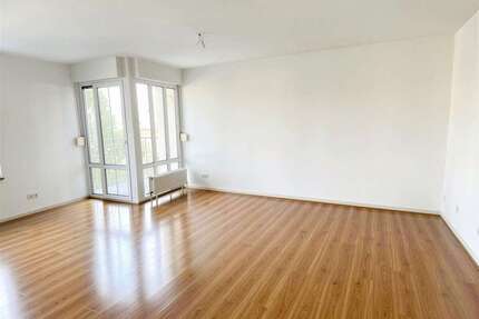 Wohnung zum Mieten in Chemnitz 311,00 € 62.15 m²