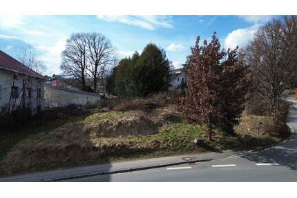 Attraktives Baugrundstück für Gewerbe oder Mischbebauung an einer Ortsausfallstraße in Viechtach