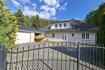Haus zum Kaufen in Hitzacker 429.000,00 € 250 m²