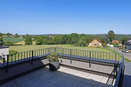 Wohnung zum Mieten in Solingen 1.550,00 € 113.78 m²
