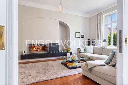 Haus zum Kaufen in Hamburg 2.180.000,00 € 265 m²