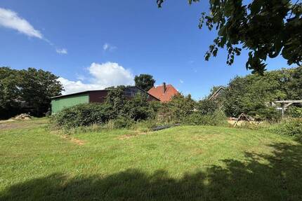 Bau-Turbo nutzen...das riesige Grundstück wartet auf Ihre Projektentwicklung zur Schaffung von neuem Wohnraum für Heinbockel