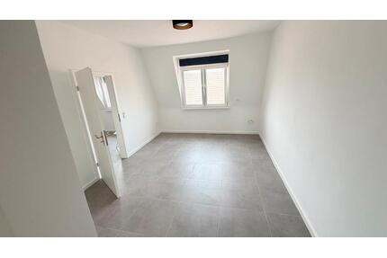 Schöne renovierte 2-Zimmer-Wohnung - Ludwigshafen am Rhein Ludwigshafen-Hemshof