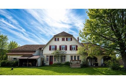 Mehrfamilienhaus mit großem Garten (Provisionsfrei!) - Wehingen