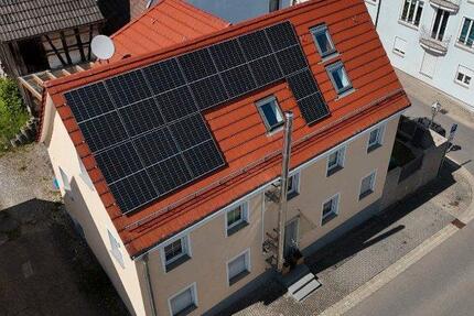 Einzugsbereites EFH mit PV-Anlage im Zentrum Hechingens