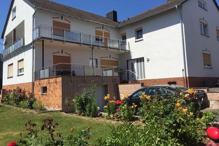 Drei Zimmer Wohnung zu vermieten in 35119 Rosenthal - Allendorf (Eder)