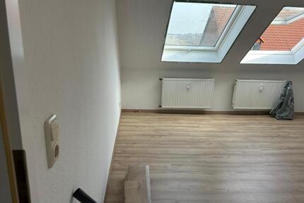 Komplett renovierte 3-Raum Wohnung - Weißenfels