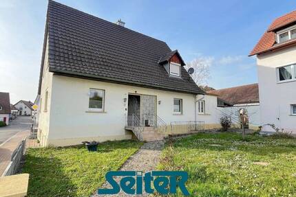 Handwerkertraum! Sanierungsbedürftiges Häuschen mit schönem Garten im Herzen von Steinenstadt - Neuenburg am Rhein