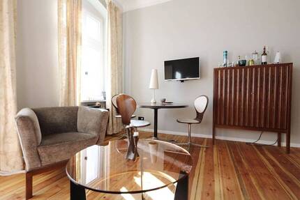 919 | „The Gaudy“ – Vielseitige Wohnung mit Balkon – Prenzlauer Berg - Berlin