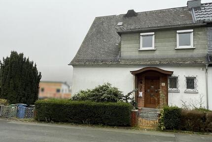 Lixfeld: Renovierte Wohnung zu vermieten! - Angelburg
