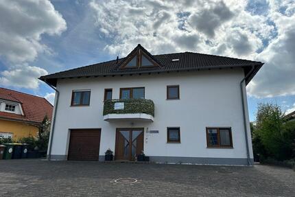 Freistehendes Einfamilien Haus mit Einliegerwohnung, Garage,Sauna - Montabaur