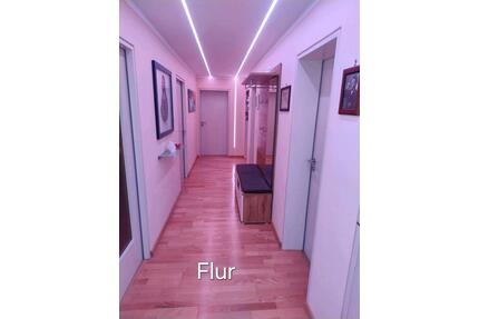 3 Zimmer Wohnung mit Balkon und Garage in Waldbronn