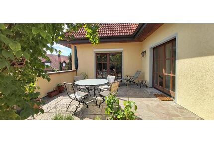 Charmantes Einfamilienhaus mit großzügigem Grundriss und Wohlfühlatmosphäre - Kleinlangheim