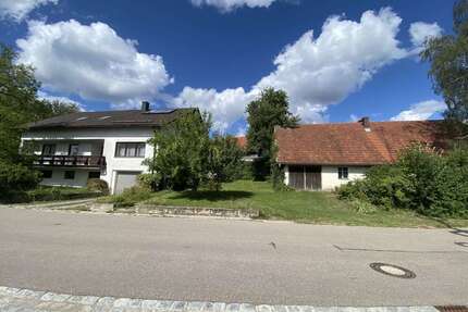 Haus zum Kaufen in Tiefenbach 219.000,00 € 225 m²