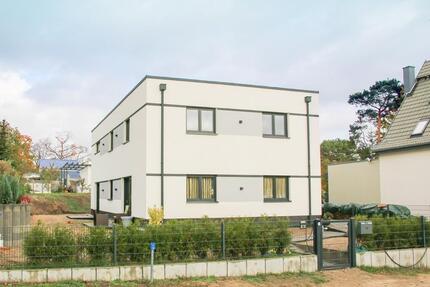 Einfamilienhaus mit Einliegerwohnung - Schulzendorf