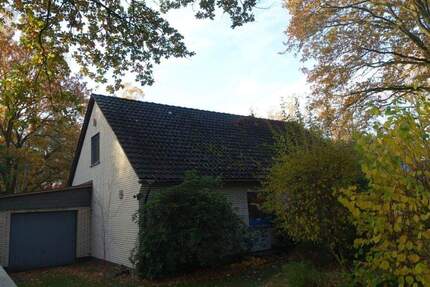PREISREDUZIERUNG!!! Dickel: Ländlich gelegenes Einfamilienhaus mit Garage - Dickel / Dönsel