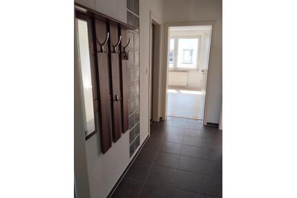 Helle 2-Zimmer-Wohnung mit Balkon ab 01.11. zu vermieten - Bremerhaven