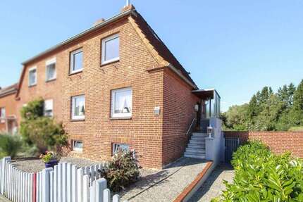 Haus zum Kaufen in Lübeck 149.900,00 € 111.12 m²