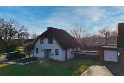 Wohnen im Grünen: Familienfreundliches Einfamilienhaus mit großer Terrasse in Cadenberge