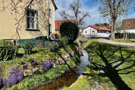 Wohnung zum Mieten in Salem 1.015,00 € 101.35 m²