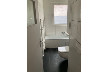 Wohnung zum Kaufen in Wilhelmshaven 82.000,00 € 65.1 m²