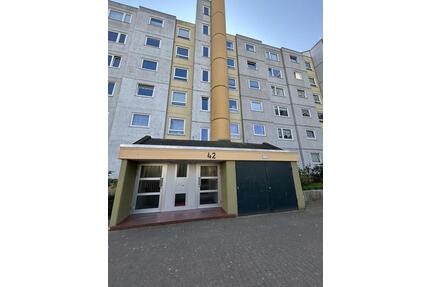 Helle 3-Zimmer-Wohnung mit Balkon in Kiel Mettenhof - Melsdorf