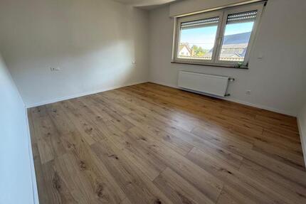 Erstbezug Sanierung - moderne 4-Zimmer-Wohnung mit Wintergarten - Erpel