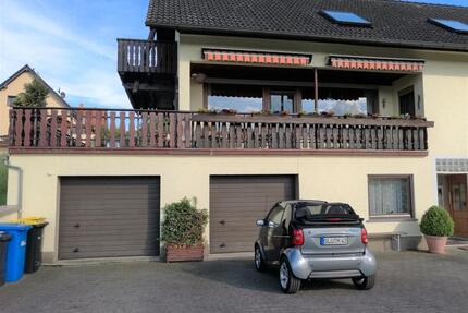 Provisionsfrei: Gepflegte 4 ZKB DG-Wohnung mit Balkon + EBK - Schlüchtern